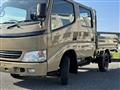 2004 Toyota Dyna Truck