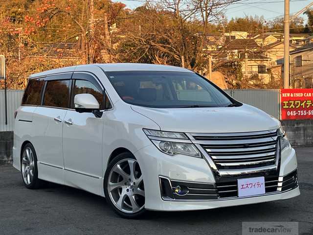 2014 Nissan Elgrand