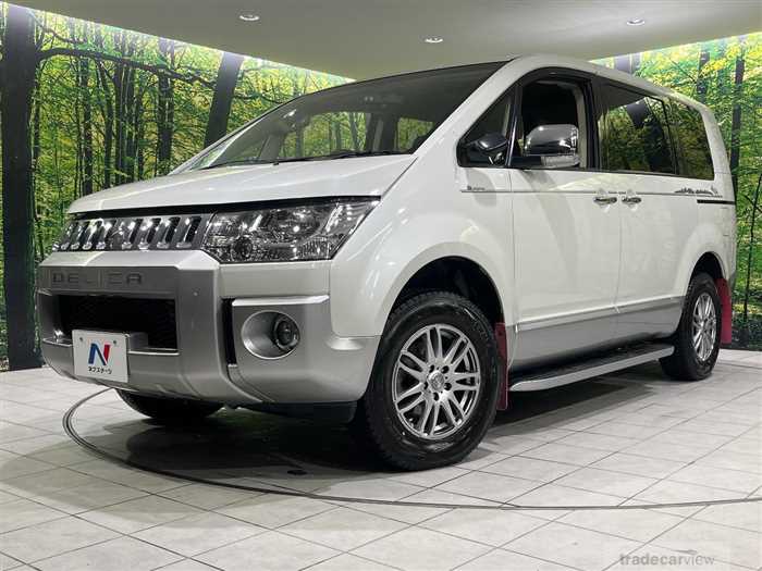 2019 Mitsubishi Delica D5