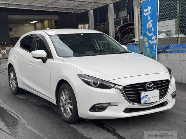 2016 Mazda Axela