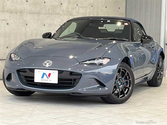 2022 Mazda Roadster