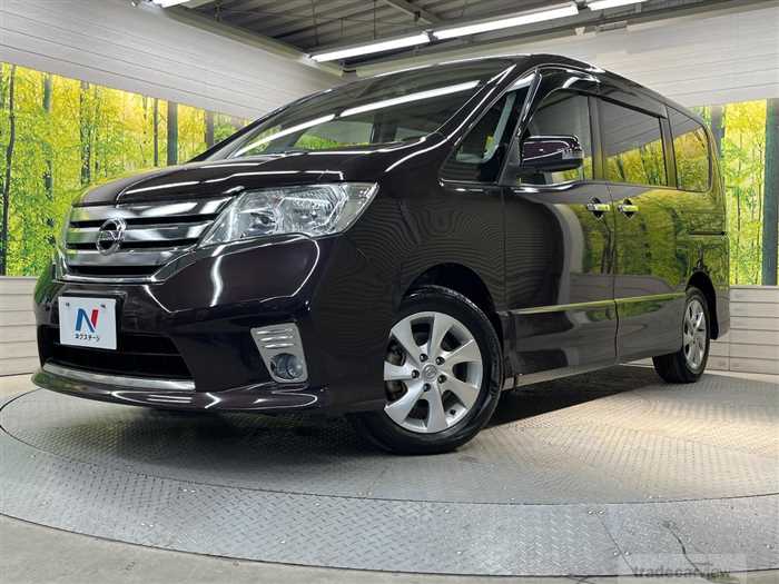 2011 Nissan Serena