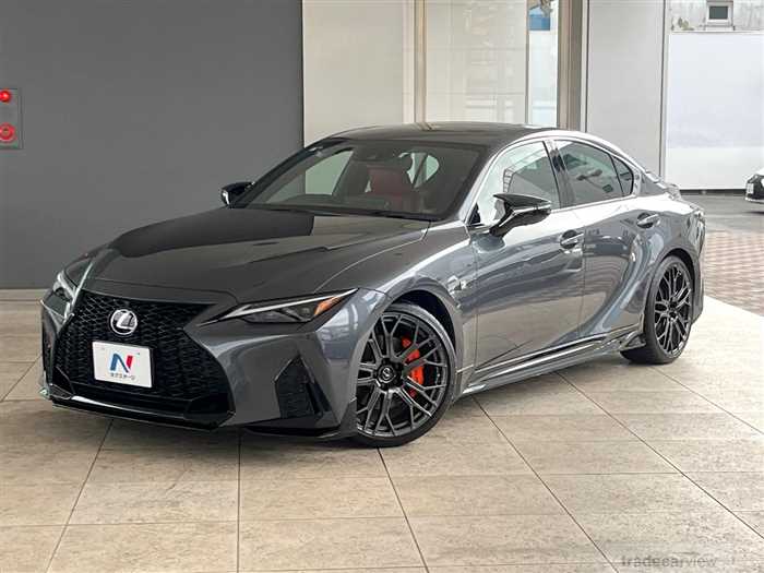 2021 Lexus IS