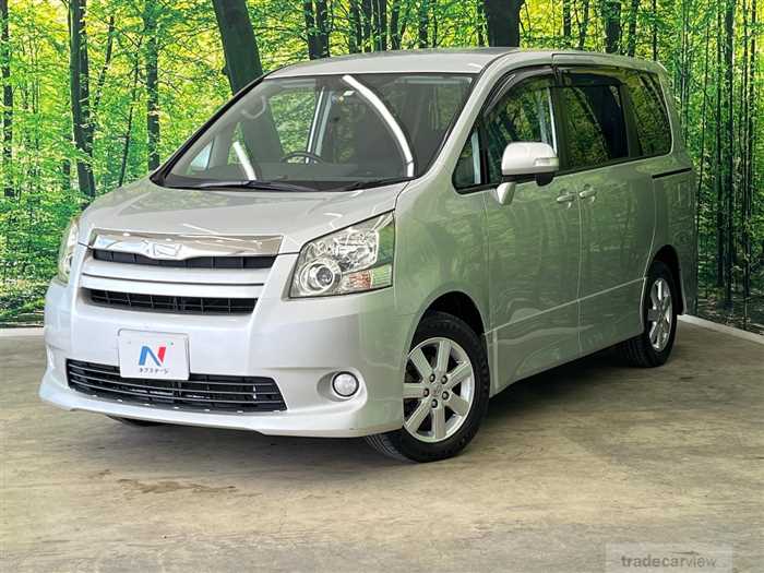 2007 Toyota Noah