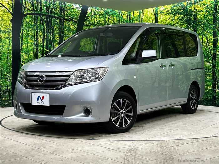 2013 Nissan Serena