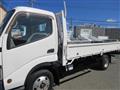 2004 Toyota Dyna Truck