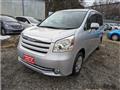 2007 Toyota Noah