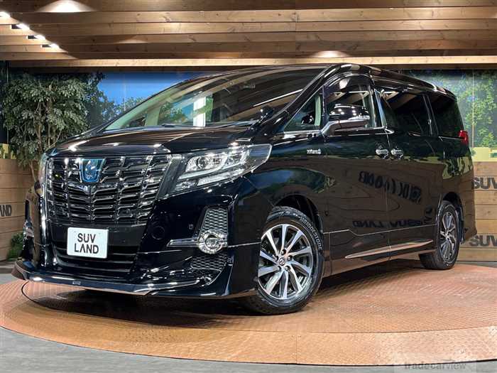 2017 Toyota Alphard Hybrid