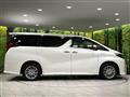 2019 Toyota Alphard Hybrid