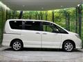 2011 Nissan Serena