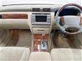 2000 Toyota Crown Majesta