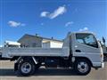 2005 Mitsubishi Canter