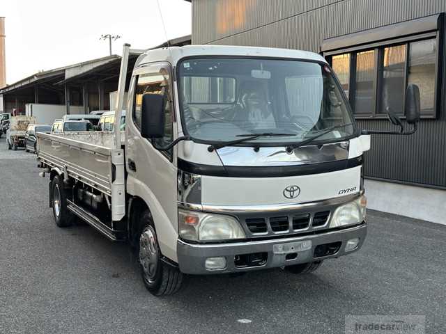 2004 Toyota Dyna Truck