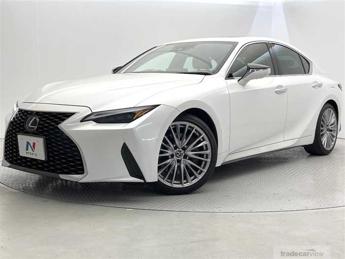 2020 Lexus IS