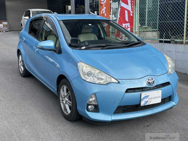 2012 Toyota AQUA