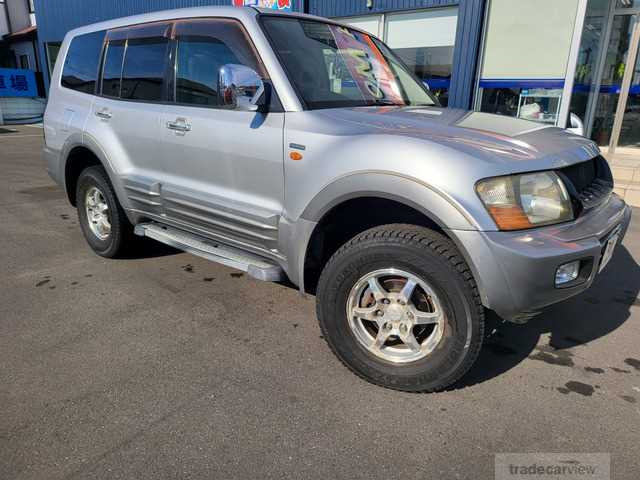 2000 Mitsubishi Pajero