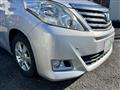 2011 Toyota Alphard G