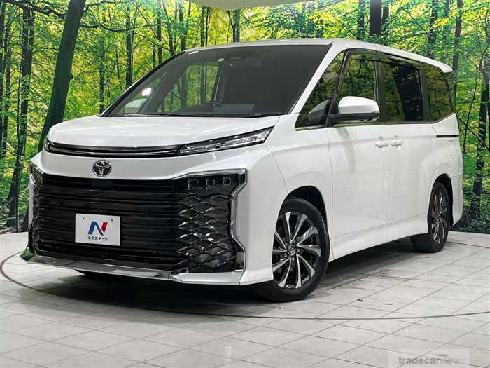 2022 Toyota Voxy