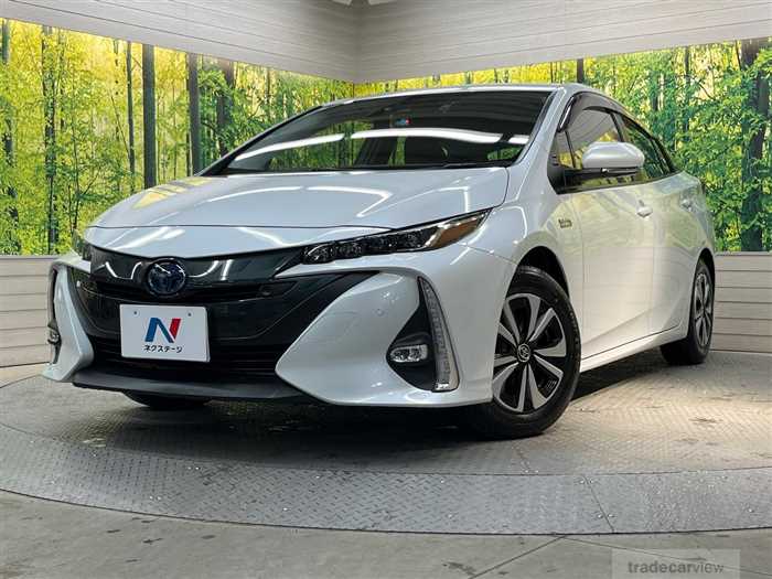 2020 Toyota Prius PHV