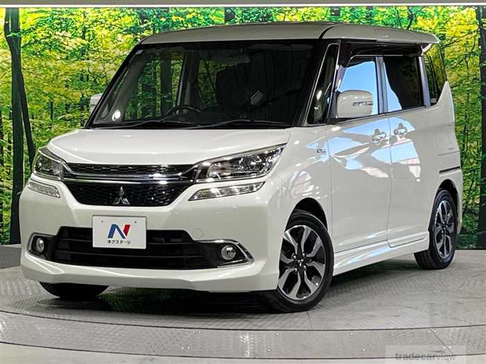 2017 Mitsubishi Delica D2