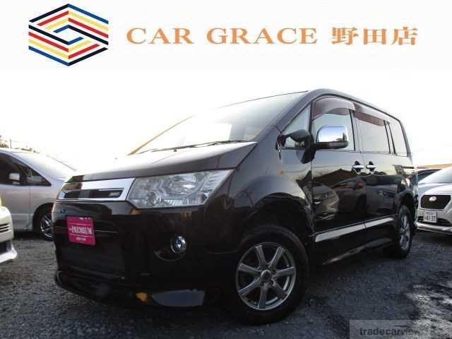 2010 Mitsubishi Delica D5