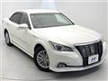 2017 Toyota Crown Hybrid