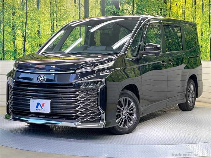 2022 Toyota Voxy