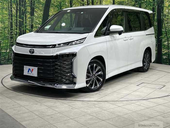 2022 Toyota Voxy