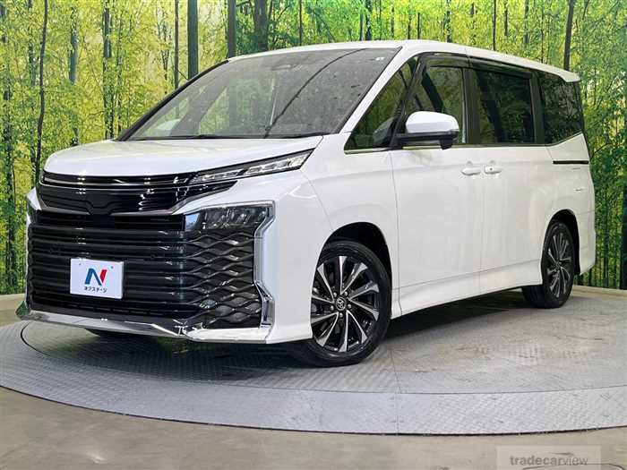 2022 Toyota Voxy