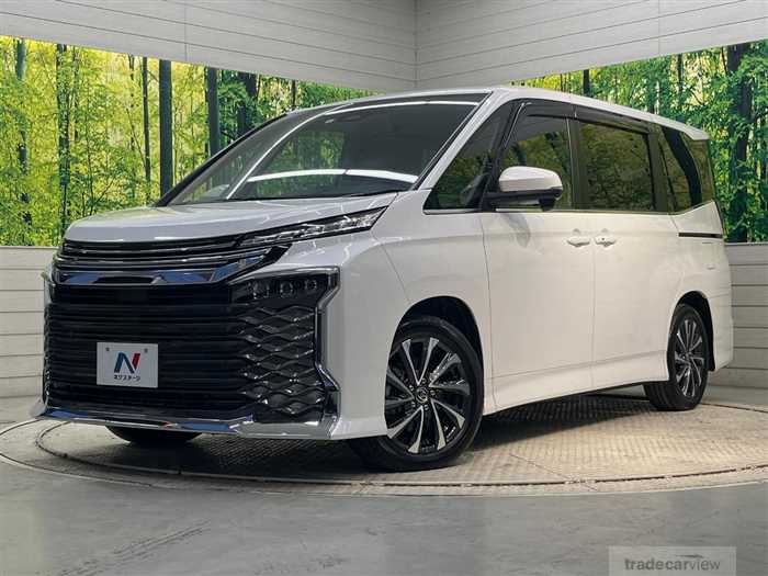 2022 Toyota Voxy