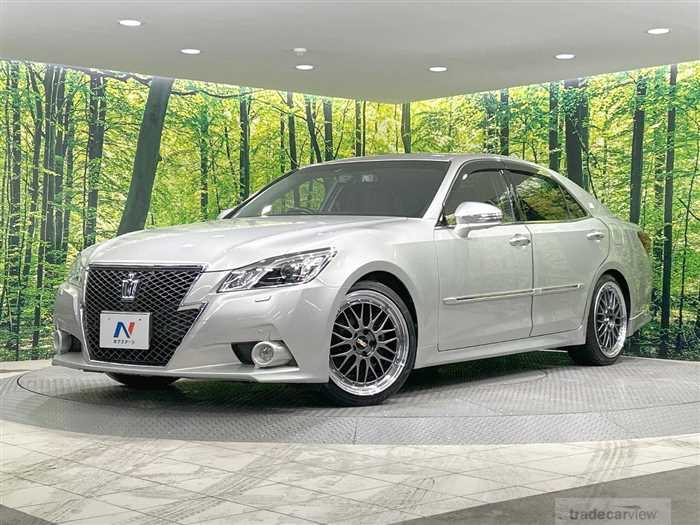 2013 Toyota Crown