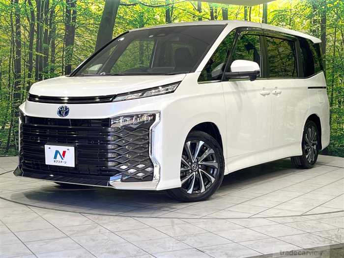 2022 Toyota Voxy