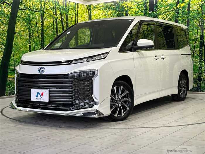 2022 Toyota Voxy