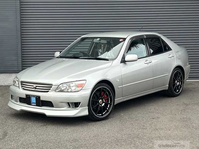 2000 Toyota Altezza