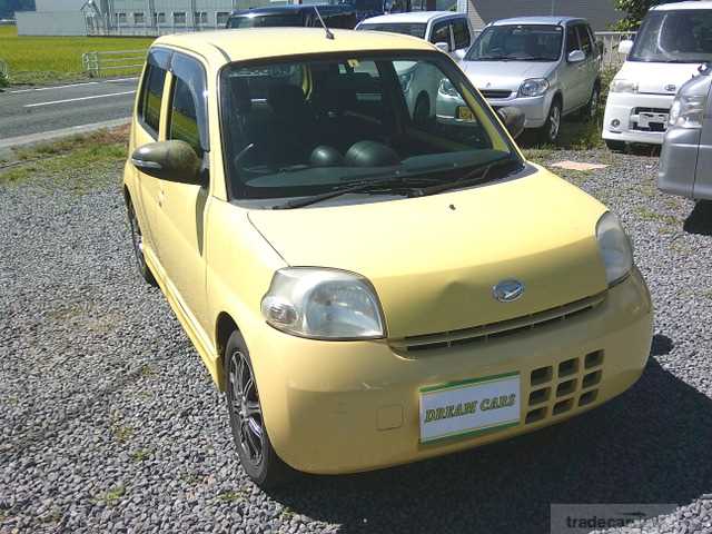 2011 Daihatsu Esse