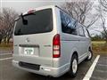 2004 Toyota Regiusace Van