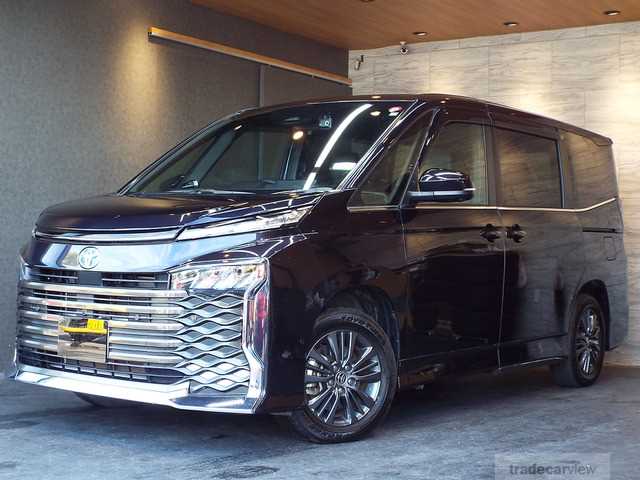 2022 Toyota Voxy