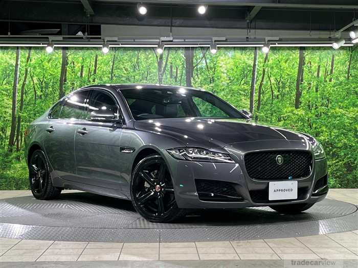 2017 Jaguar XF