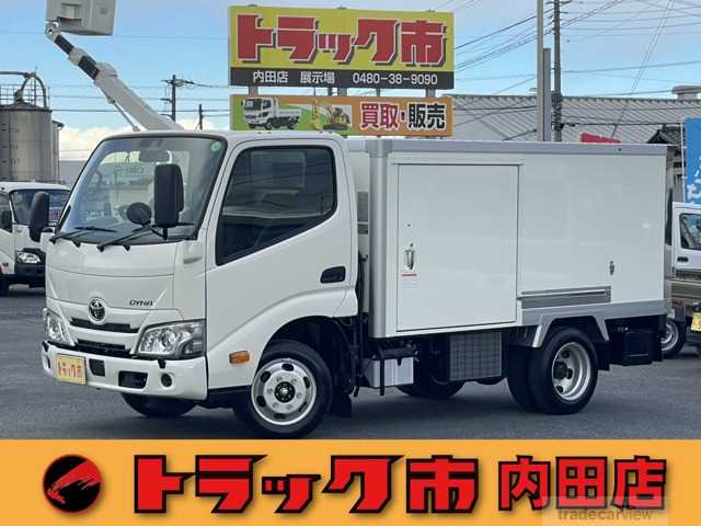 2024 Toyota Dyna Truck