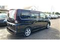 2009 Nissan Serena