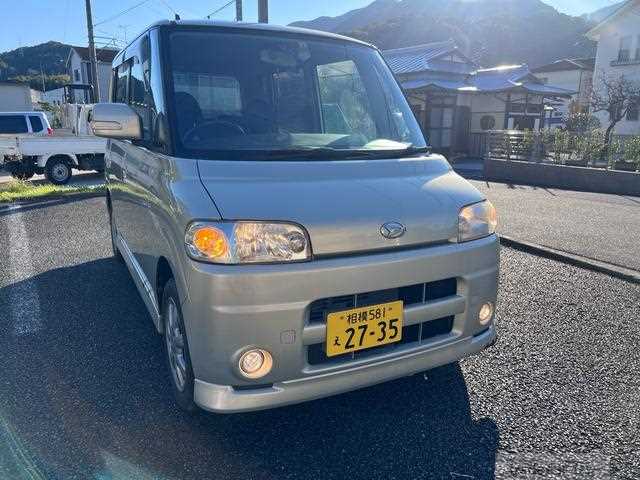 2007 Daihatsu Tanto