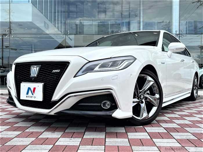 2018 Toyota Crown Hybrid