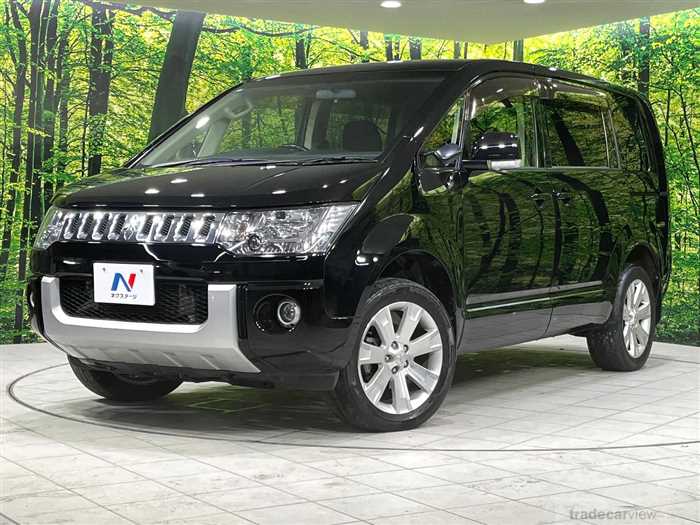 2017 Mitsubishi Delica D5