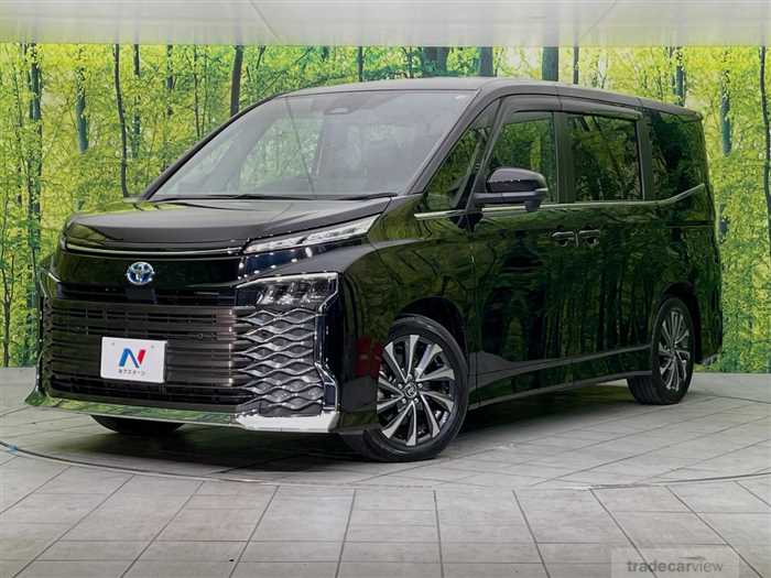 2022 Toyota Voxy