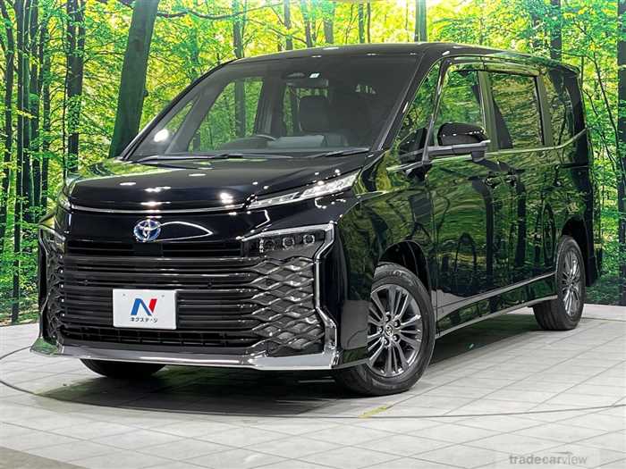 2022 Toyota Voxy