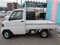 2004 Nissan Clipper Truck