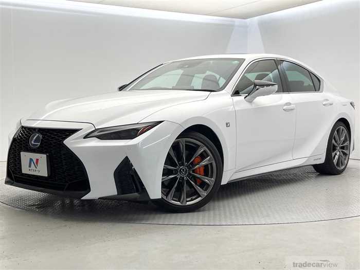 2020 Lexus IS