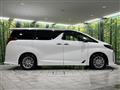 2022 Toyota Alphard Hybrid