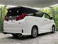 2022 Toyota Alphard Hybrid