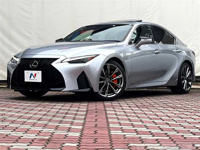 2022 Lexus IS